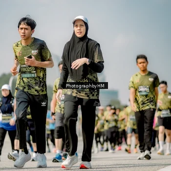 Runner Photo 6759570