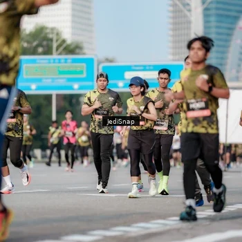 Runner Photo 6759623