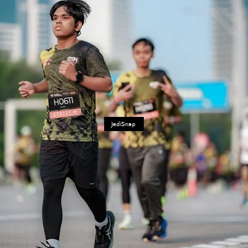 Runner Photo 6759647
