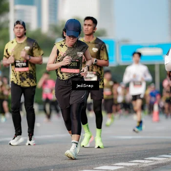 Runner Photo 6759764