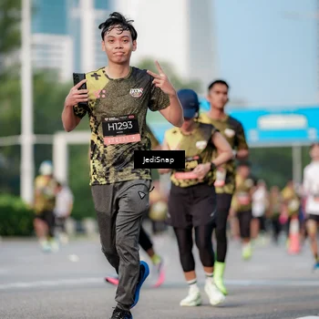 Runner Photo 6759771