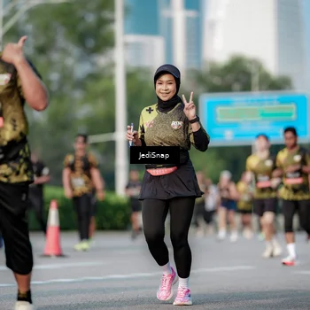 Runner Photo 6759801