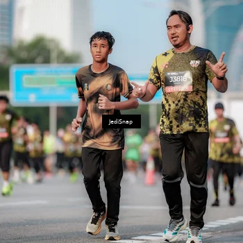 Runner Photo 6759831