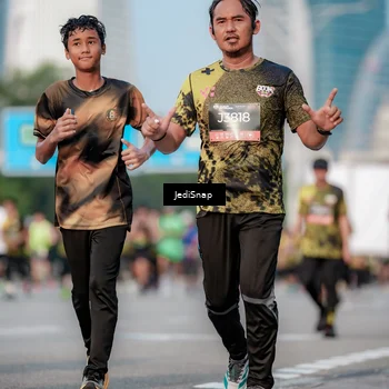 Runner Photo 6759845
