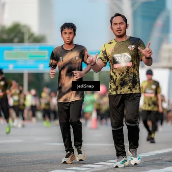 Runner Photo 6759902
