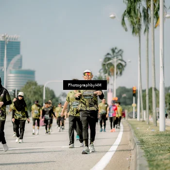 Runner Photo 6759903
