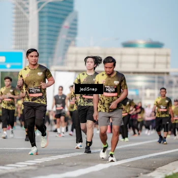 Runner Photo 6759929