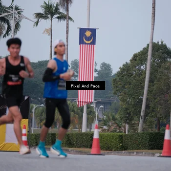 Runner Photo 6759942