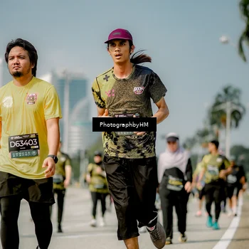 Runner Photo 6760023