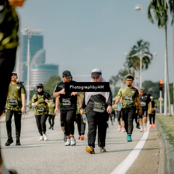 Runner Photo 6760024