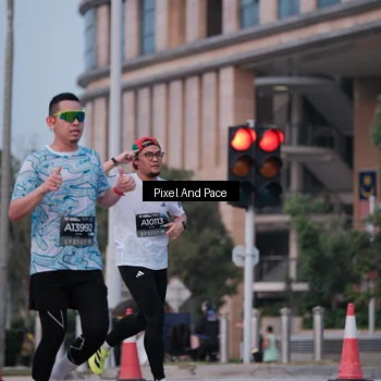 Runner Photo 6760034