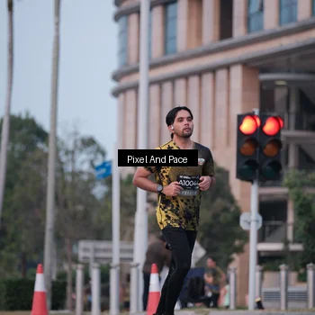 Runner Photo 6760037