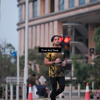 Runner Photo 6760042