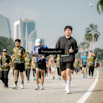 Runner Photo 6760055