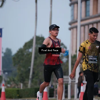 Runner Photo 6760068