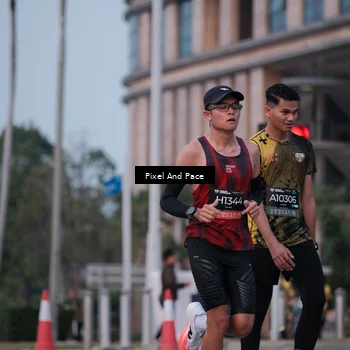 Runner Photo 6760069