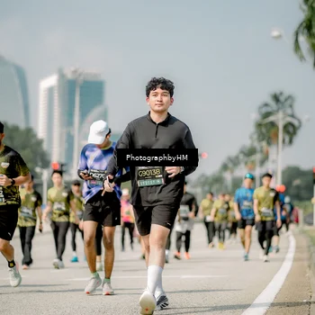 Runner Photo 6760081