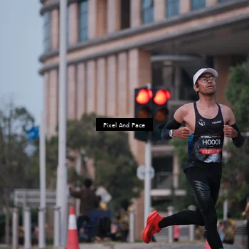 Runner Photo 6760091