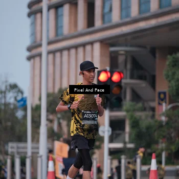 Runner Photo 6760101