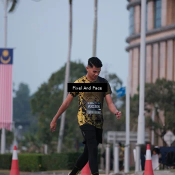 Runner Photo 6760103