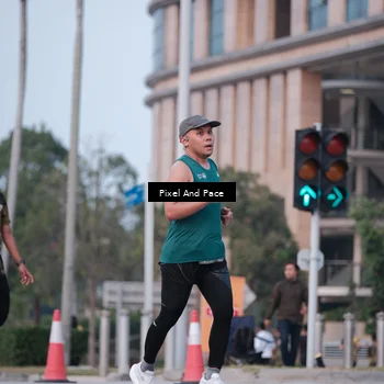 Runner Photo 6760121