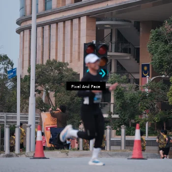 Runner Photo 6760123