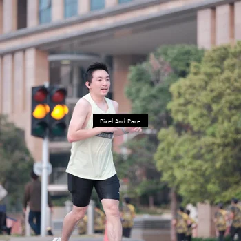 Runner Photo 6760140