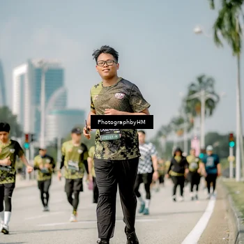 Runner Photo 6760148
