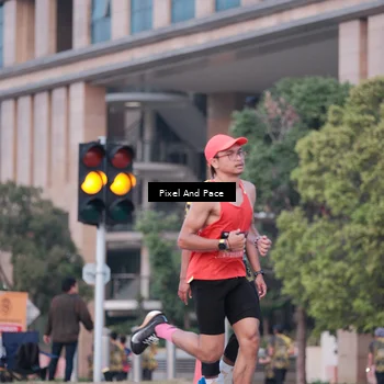 Runner Photo 6760153