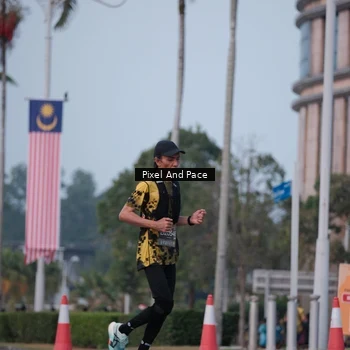 Runner Photo 6760216