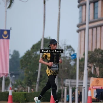 Runner Photo 6760220