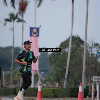 Runner Photo 6760226