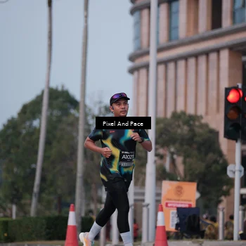 Runner Photo 6760234