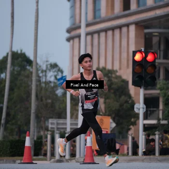 Runner Photo 6760247