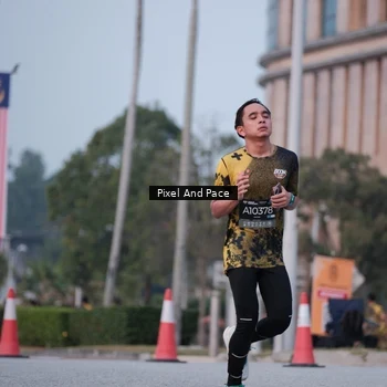 Runner Photo 6760277