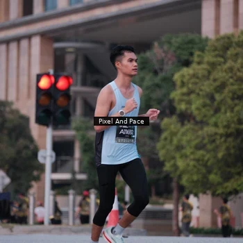 Runner Photo 6760304
