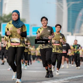 Runner Photo 6760327