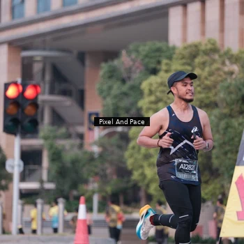Runner Photo 6760329