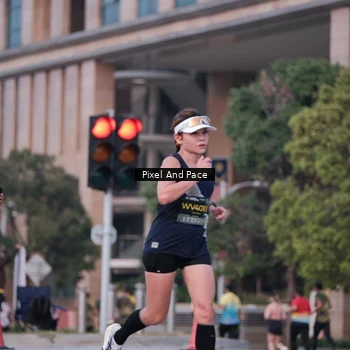 Runner Photo 6760333