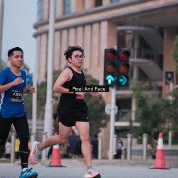 Runner Photo 6760334