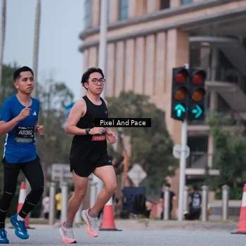 Runner Photo 6760349