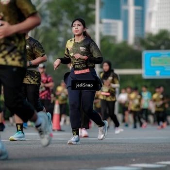 Runner Photo 6760377