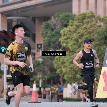 Runner Photo 6760379
