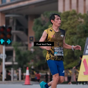 Runner Photo 6760415