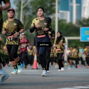 Runner Photo 6760419
