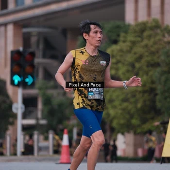 Runner Photo 6760432