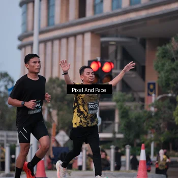 Runner Photo 6760437