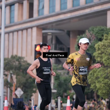 Runner Photo 6760449