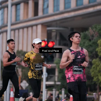 Runner Photo 6760456