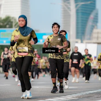 Runner Photo 6760461